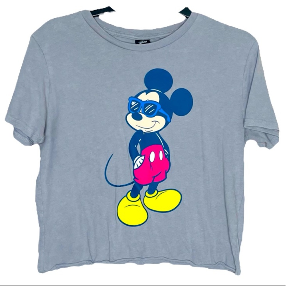 Disney Mickey Mouse cropped tee shirt size Medium